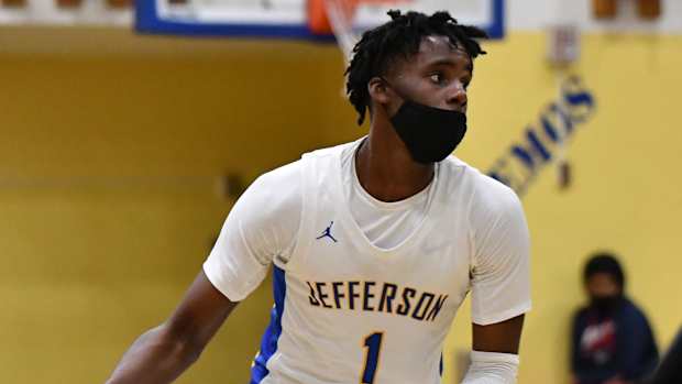 Mookie Cook transferred from Jefferson (Oregon) to AZ Compass Prep in April 2021.
